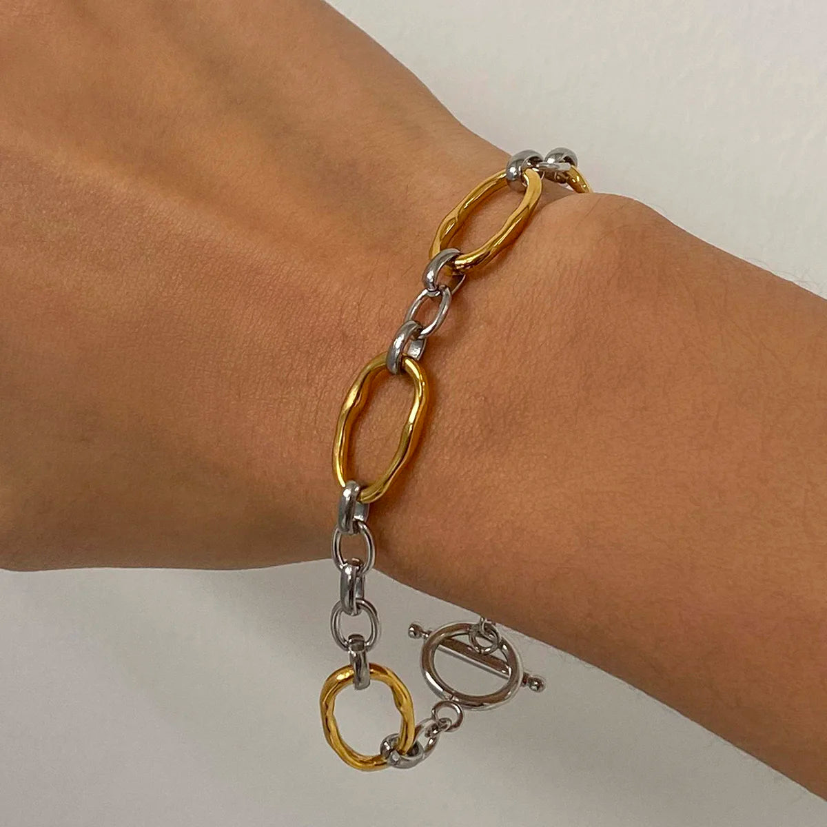 Caitlyn Minimalist Chain Bracelet