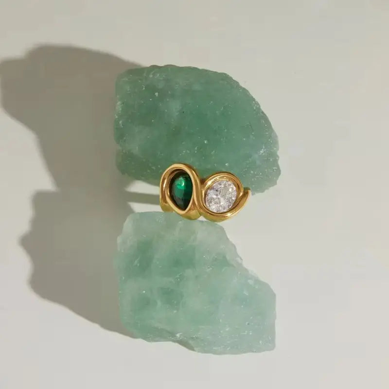 KIKA Delicate Green White Teardrop Shaped Zircon Splicing Ring PVD Plated Stainless Steel 316L