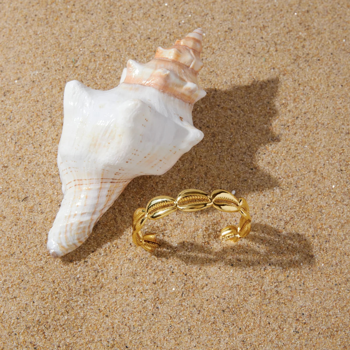 Kika Classic Artificial Tooth Shell Starfish Conch Bracelet