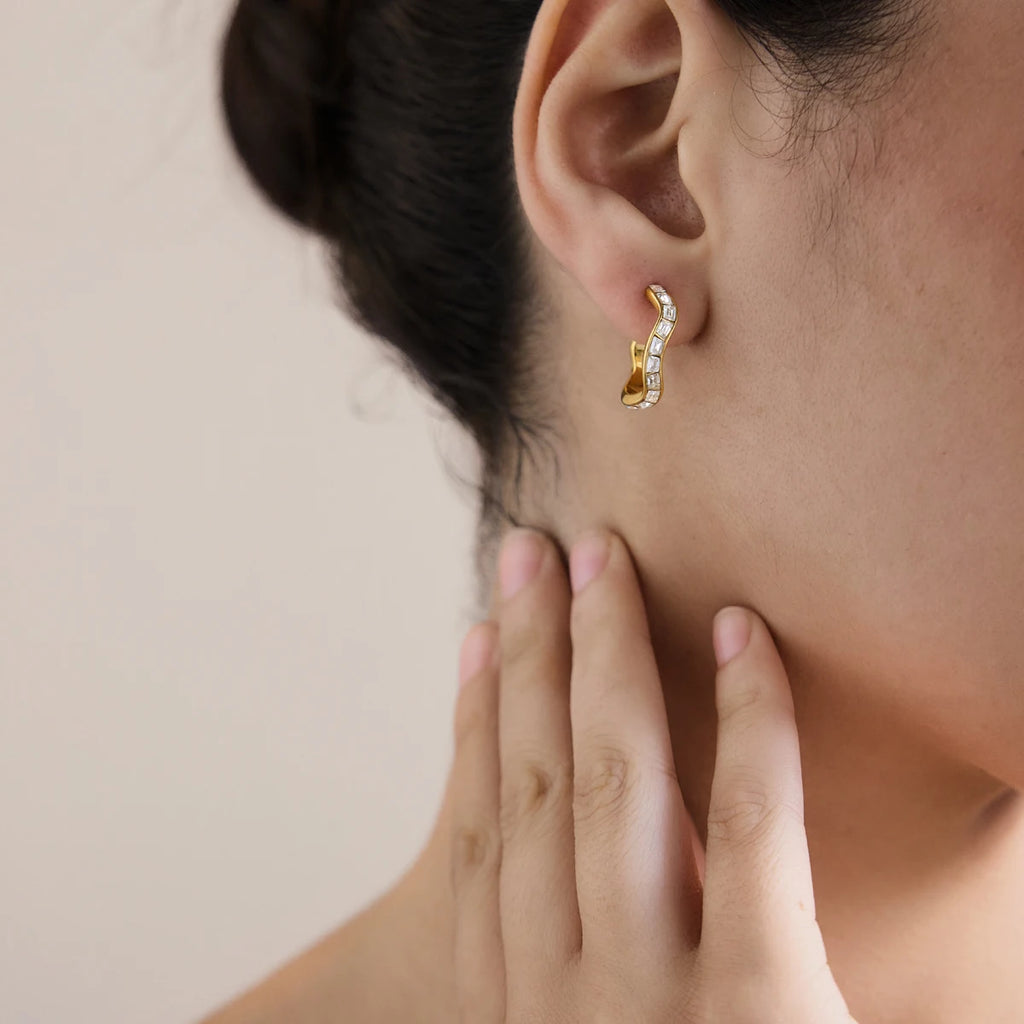 KIKA Elegant Iced Out Crystal Wave Shape Stud Earrings For Women 18K Gold Plated Stainless Steel 316L  Earrings Fashion Jewelry Gift