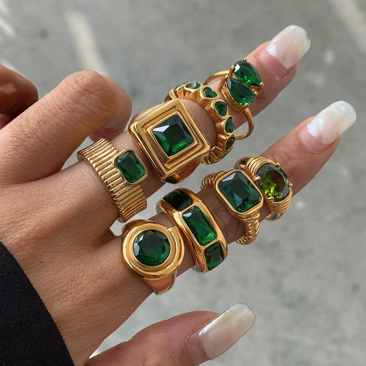 Kika Retro Green Zircon Ring