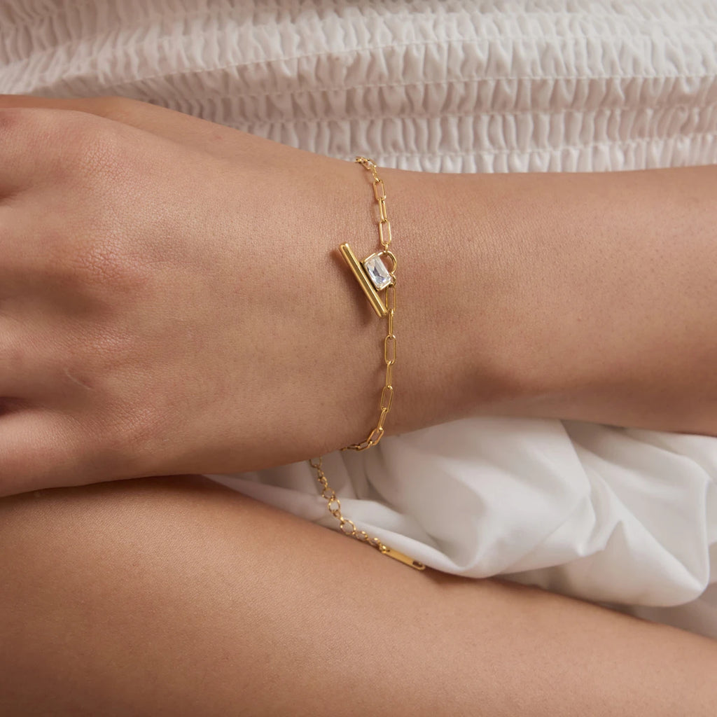 KIKA Classic Zircon T Bar Charm Bracelet For Women Minimalist 18K Gold PVD Plated Stainless Steel Bracelet Fashion Jewelry
