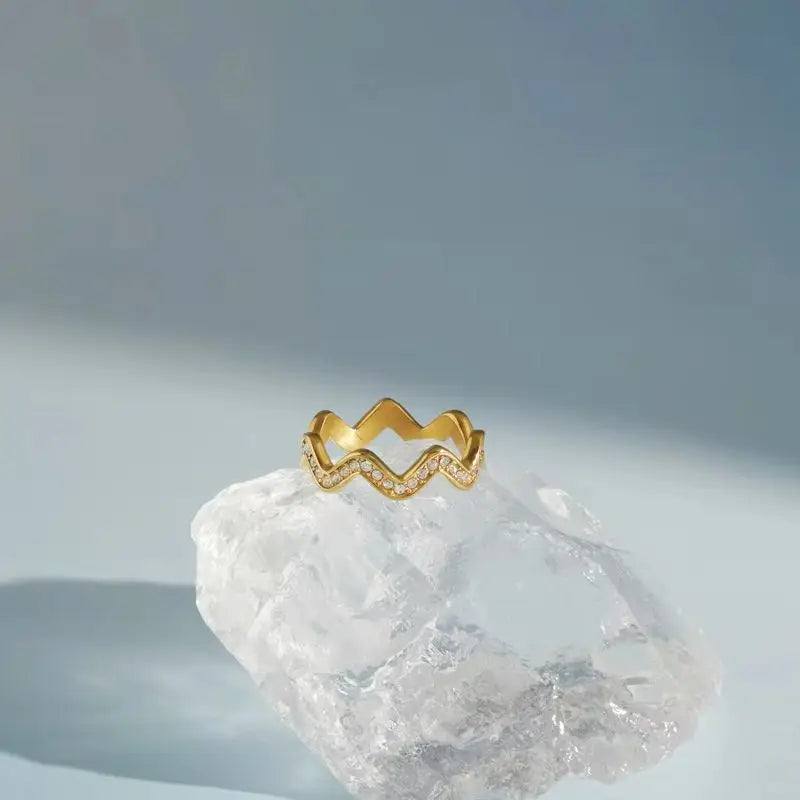 Kika Delicate Irregular Wave Design Ring