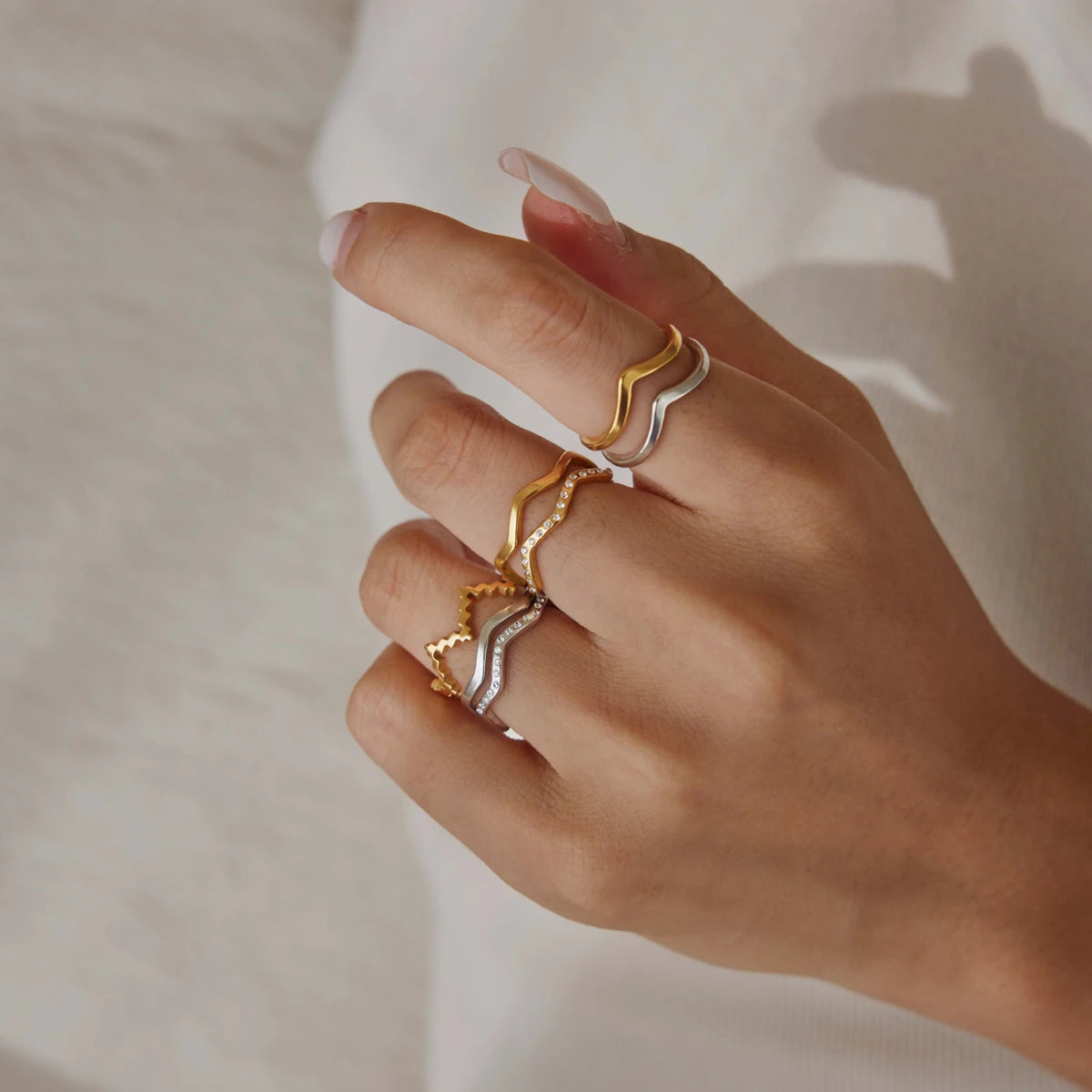 KIKA 2 Pcs/Set Zircon Wave Shape Rings For Women Minimalist 18K Gold PVD Plated Stainless Steel Rings Fashion Jewelry Gift