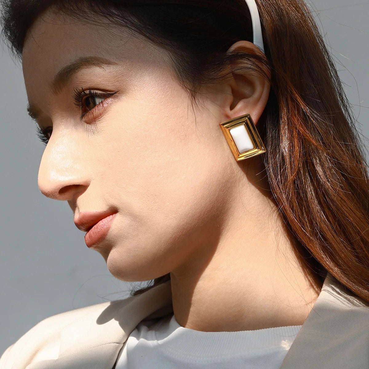 Kika Retro 18K Gold Color Plated Stainless Steel Agate Ear studs