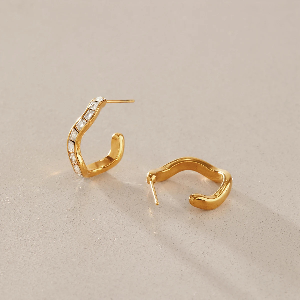KIKA Elegant Iced Out Crystal Wave Shape Stud Earrings For Women 18K Gold Plated Stainless Steel 316L  Earrings Fashion Jewelry Gift