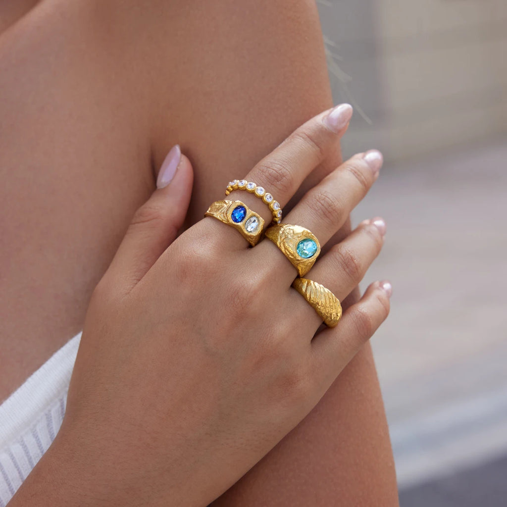 Kika Elegant Blue Crystal Chunky Rings 18K Gold PVD Plated Stainless Steel 316l