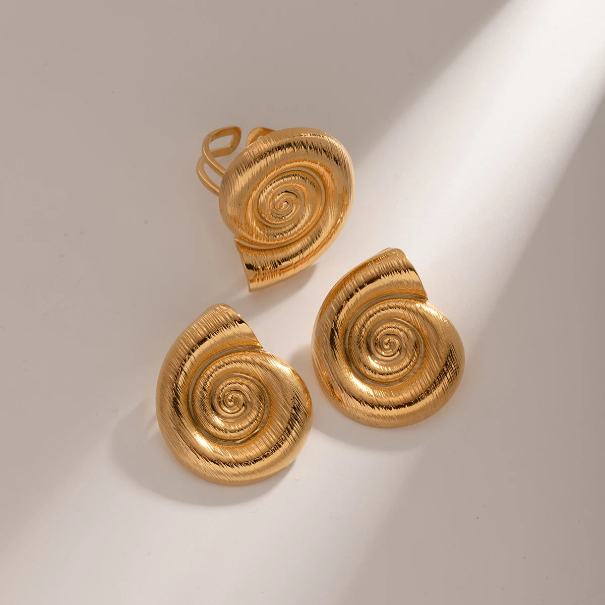 Uworld Conch Stainless Steel Thread Earrings 18K Gold-Plated Waterproof Ring Exquisite Fashion Beach Holiday Jewelry Gift