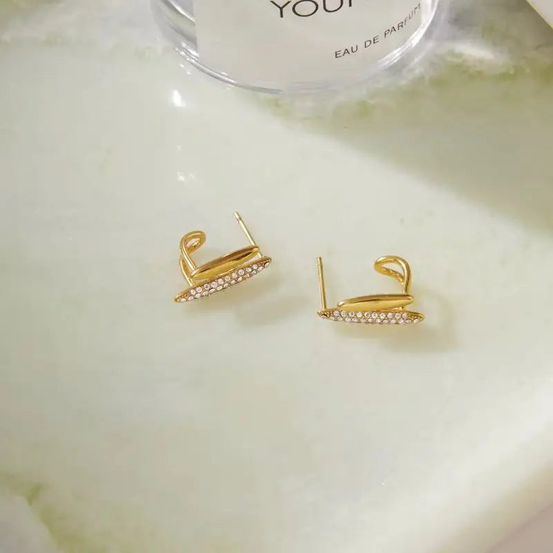 Kika Delicate Double Layered Lines Design Earrings