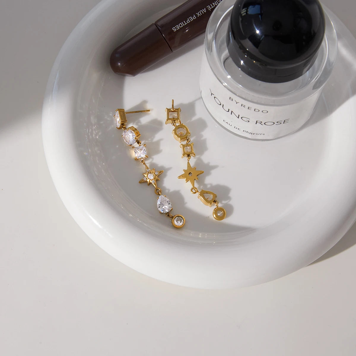 Kika Classic Geometric Zircon Earrings With Star Tassels