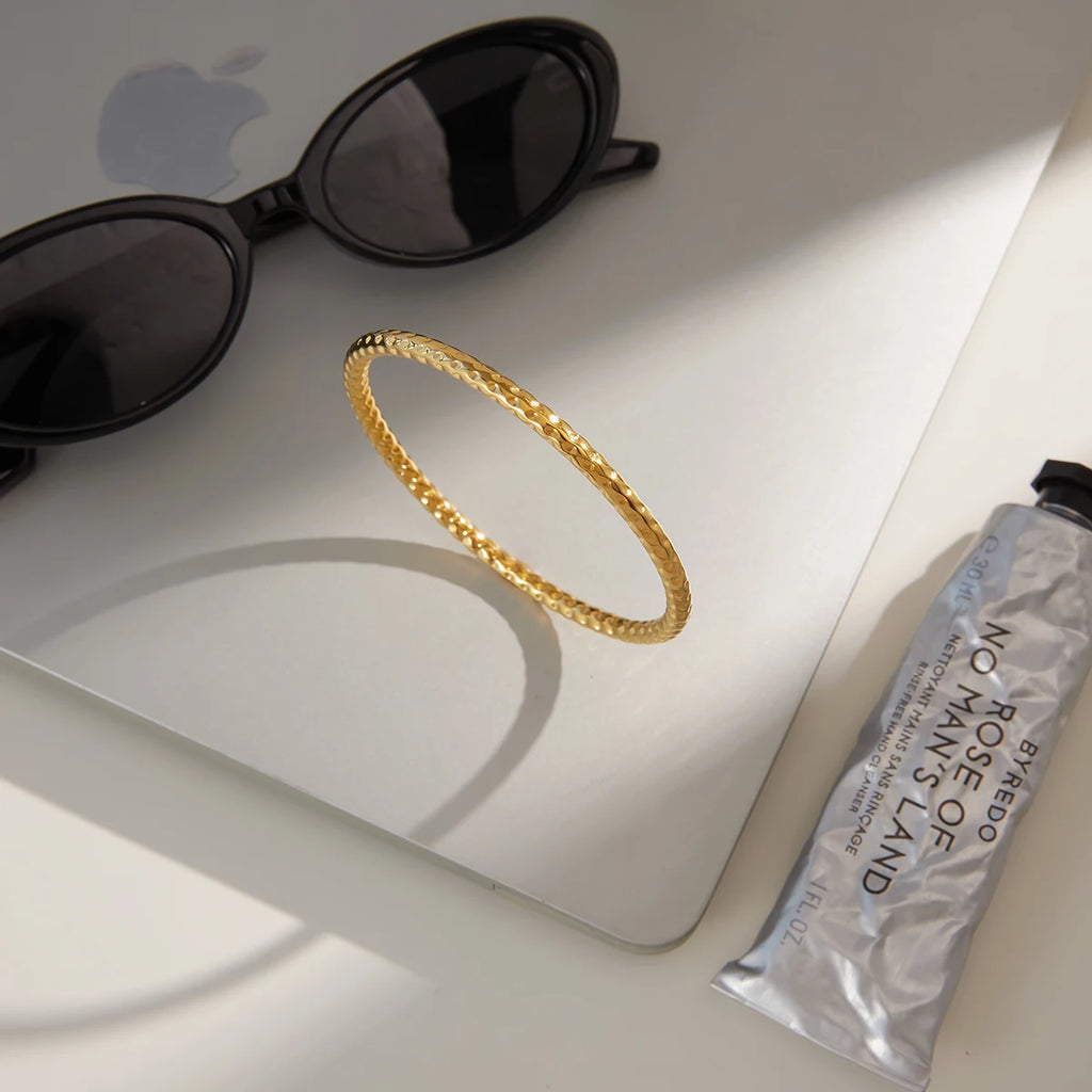 Kika Classic Hammer Patterned Bracelet