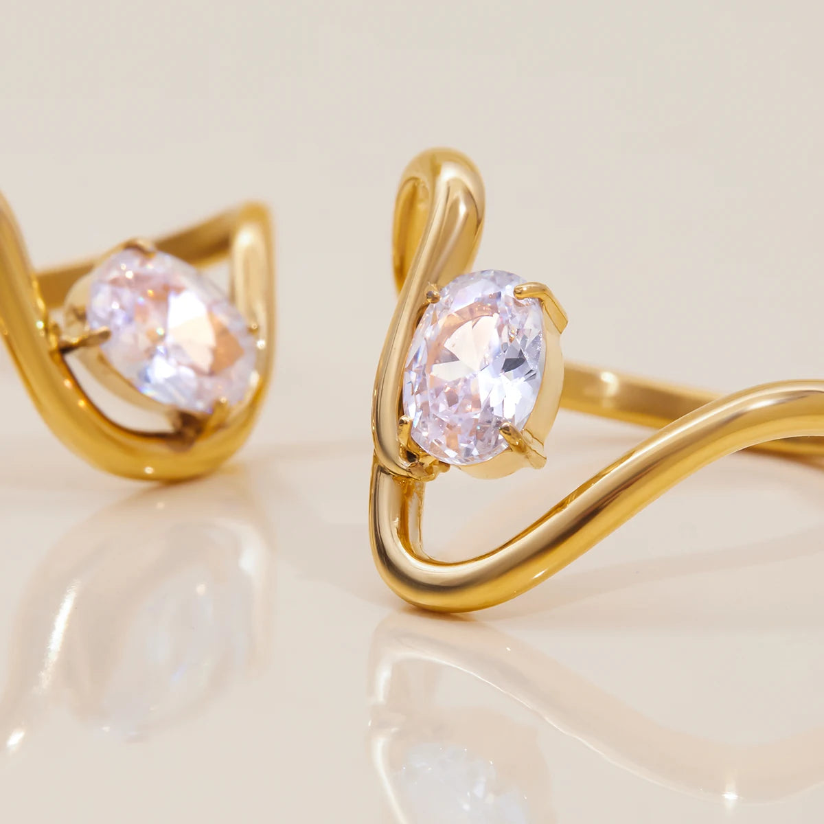 Kika Simple Classic 18K Gold Color Plated Stainless Steel Oval Zircon Line Ring