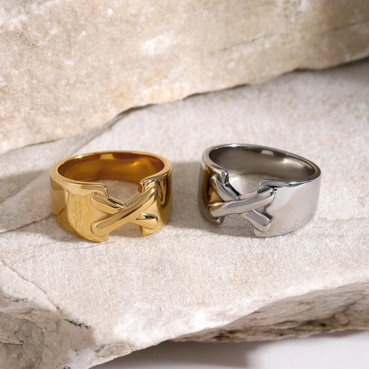 Kika Stainless Steel Band Cross Thick Ring Metal High Quality 18K Gold Plated Hypoallergenic Waterproof Fashion Jewelry Gift