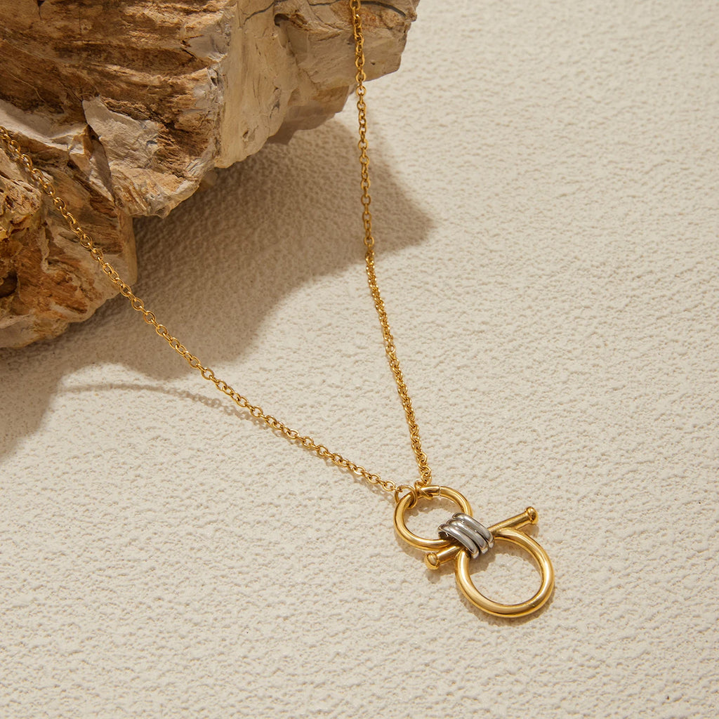 Kika Personality Equestrian Design Smooth Hollow Pendant Necklace