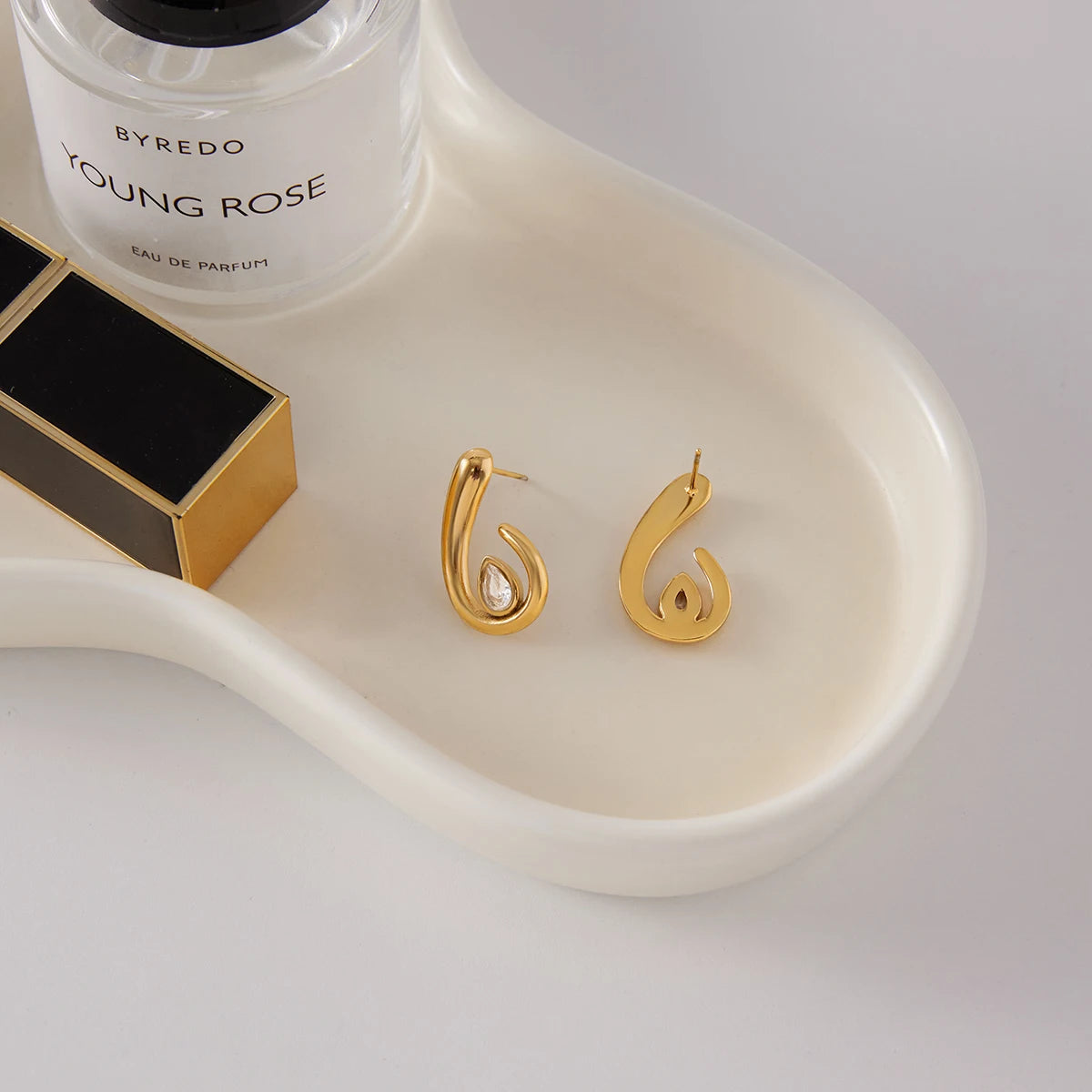 KIKA Classic Spiral Drop Earrings With White Zircon PVD Gold Plated Stainless Steel 316L Rings