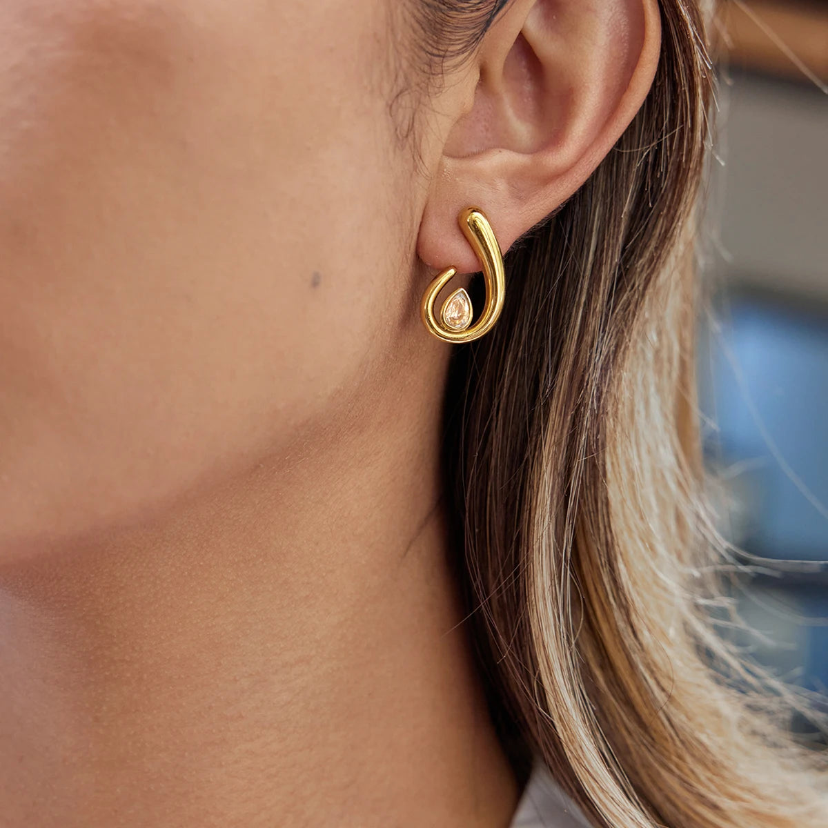 KIKA Classic Spiral Drop Earrings With White Zircon PVD Gold Plated Stainless Steel 316L Rings
