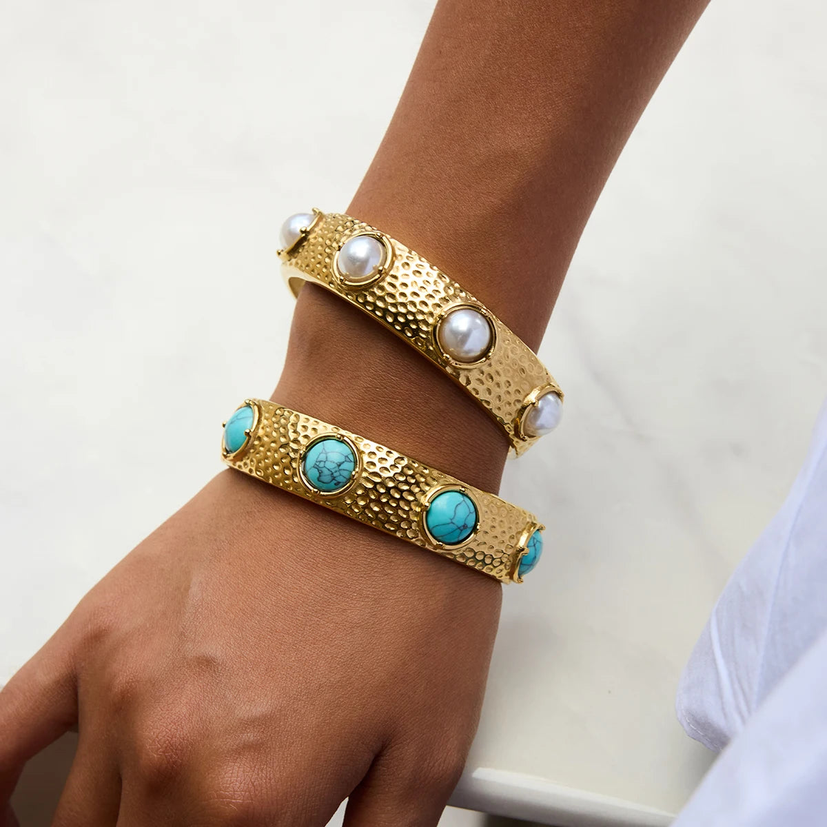 KIKA Vintage 18K Gold Color PVD Plated Stainless Steel 316L Round Turquoise Hammer Patterned Bracelet