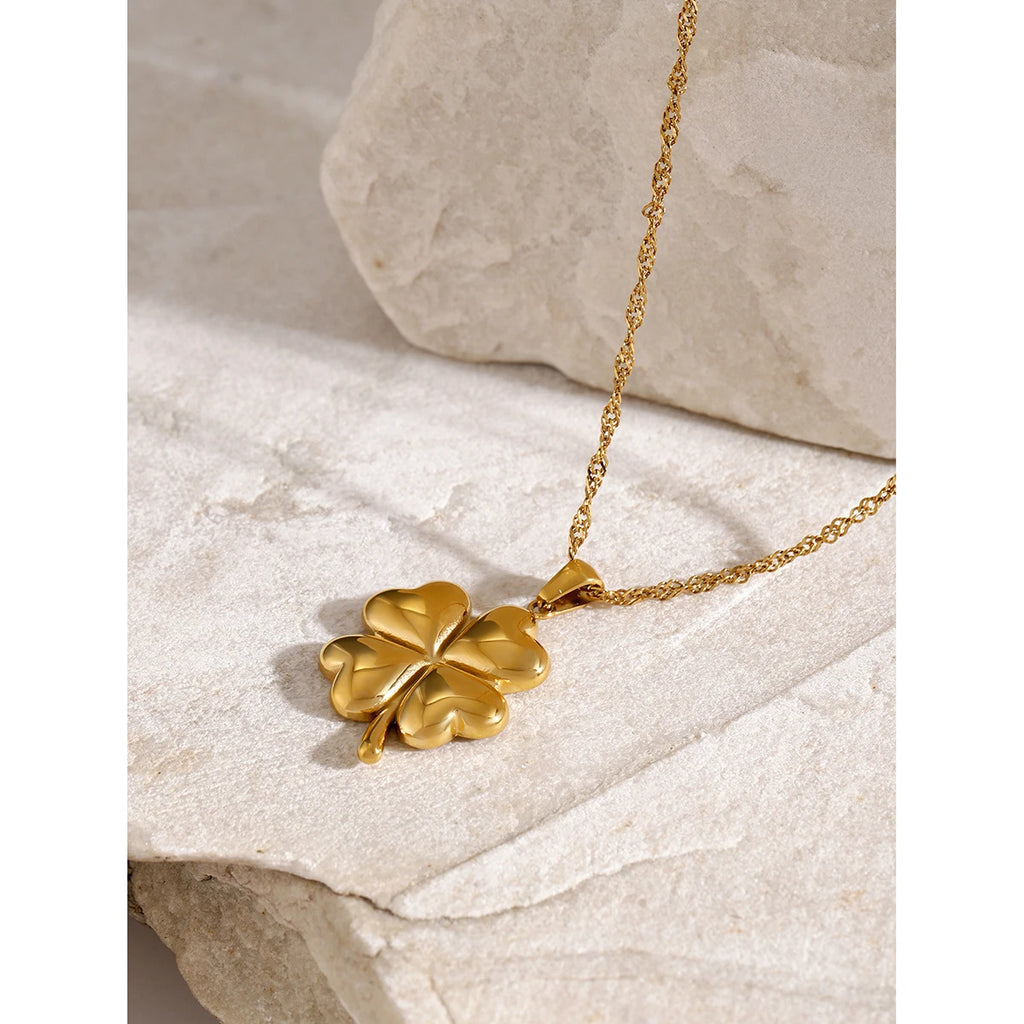Kika Lucky Flower Pendant  Necklace Rust Proof Waterproo