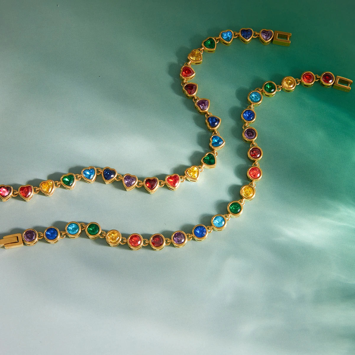 Exquisite Geometric Circular And Heart-Shaped