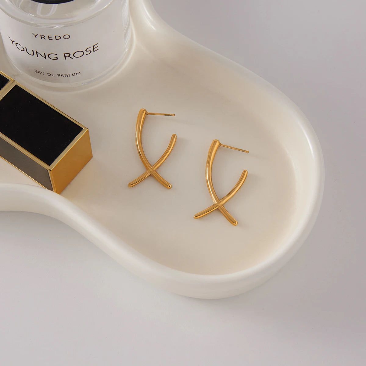 Minimalist Geometric Lines Cross Chain Earring