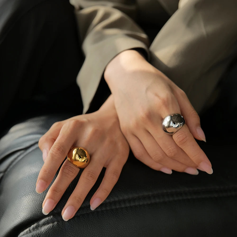 KIKA Minimalist Stainless Steel 316L Smooth Asymmetric Ring Oval Hollow Stackable