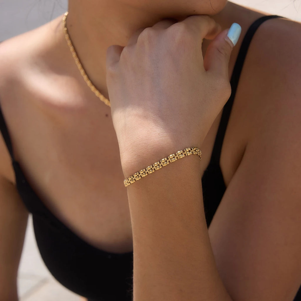 Kika Delicate Simple Gold Color Handmade Chain Necklace