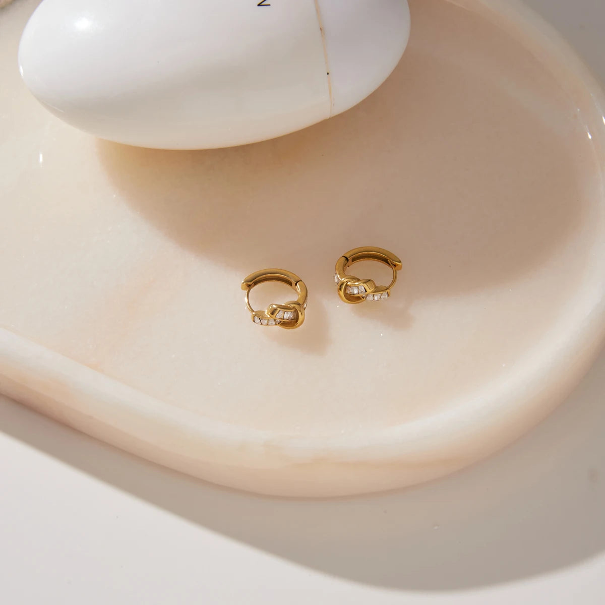 Kika Delicate Zircon Knotted Stud 18K Gold PVD Plated Stainless Steel