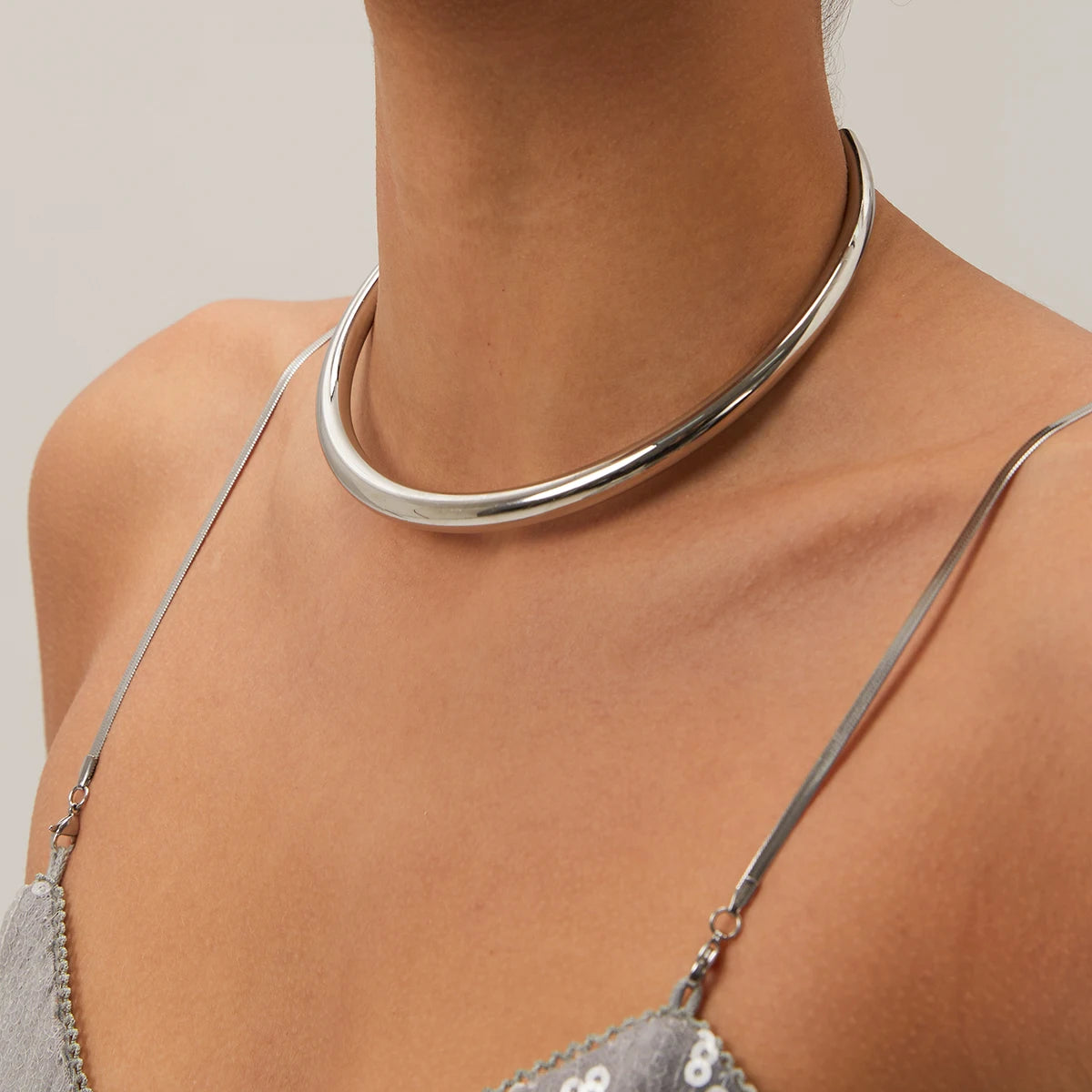 Glossy Vintage Stainless Steel Choker