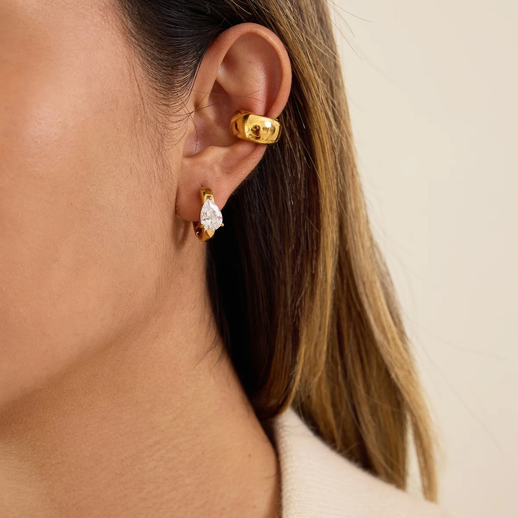 Kika Minimalist Classic  Inlay Droplet Shaped Zircon Ear Clip