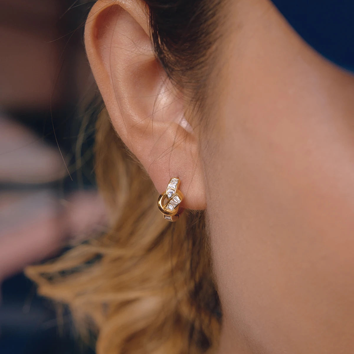 Kika Delicate Zircon Knotted Stud 18K Gold PVD Plated Stainless Steel