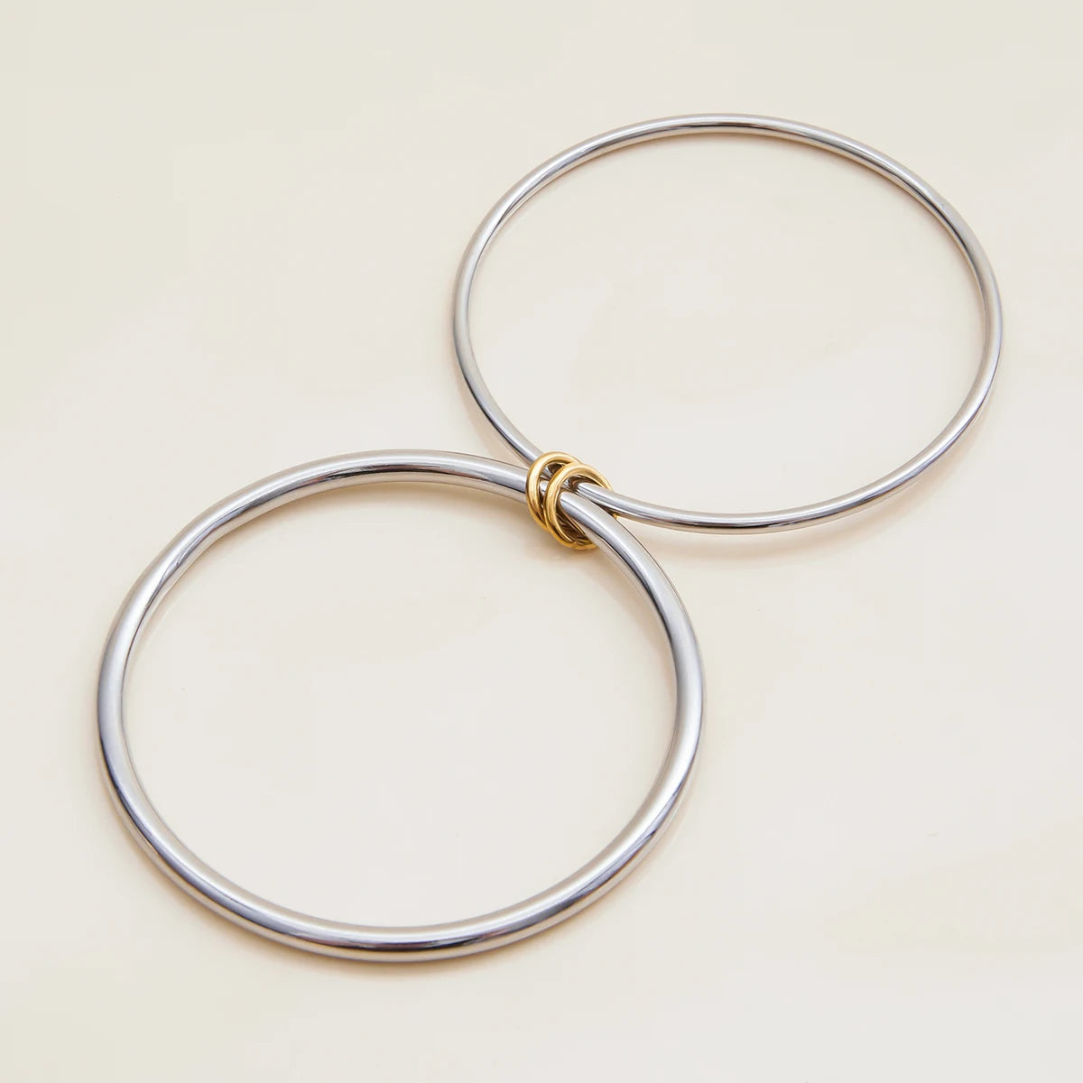 Stackable Smooth Bracelet