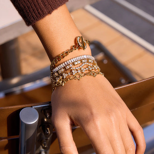 KIKA Classic Hollowed-Out Five-Pointed Star Bracelet For Women Delicate 18K GoldPVD Plated Stainless Steel 316L Layer Bracelets