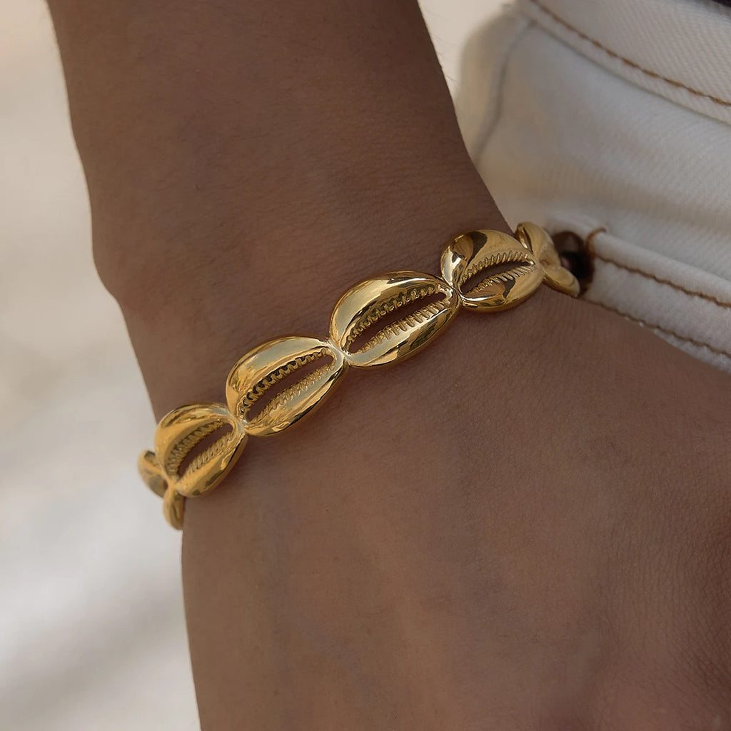Kika Classic Artificial Tooth Shell Starfish Conch Bracelet