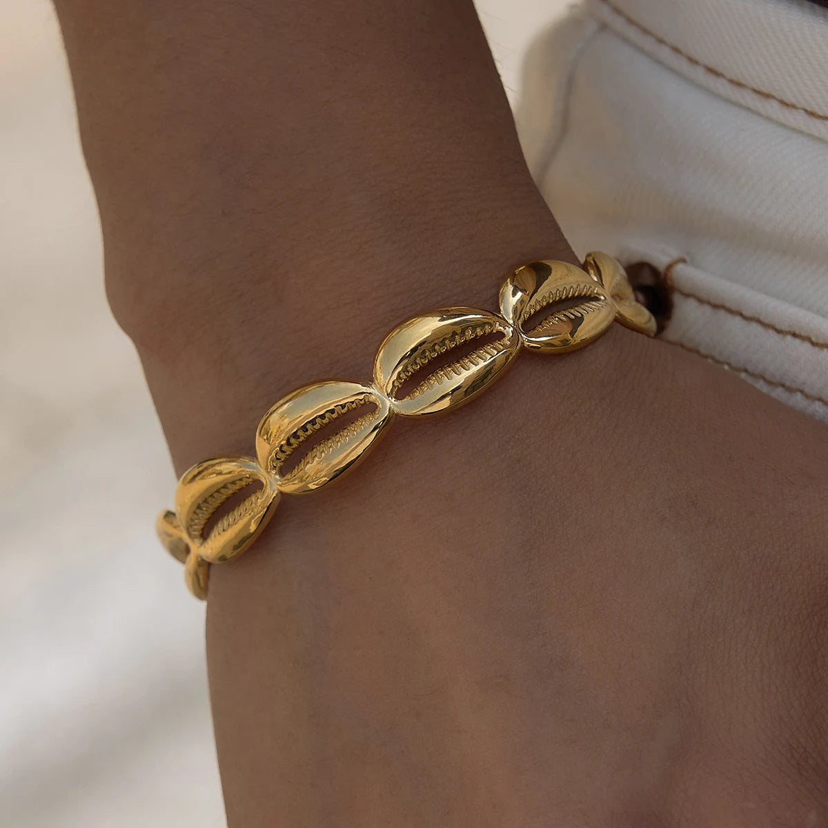 Kika Classic Artificial Tooth Shell Starfish Conch Bracelet
