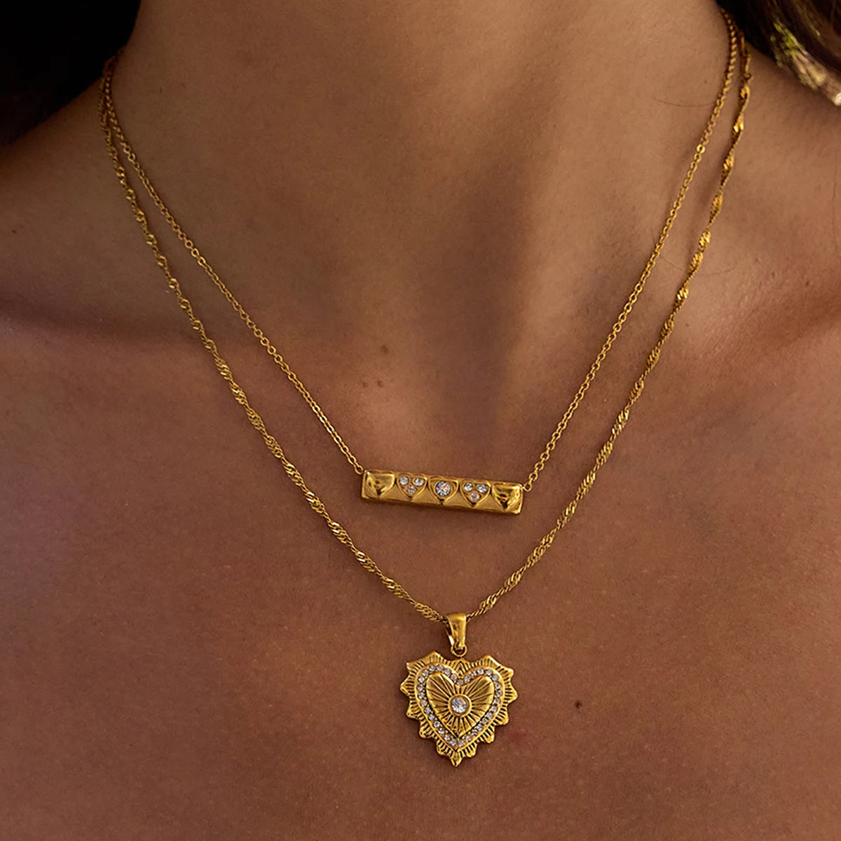 Kika Simple Classic  Stainless Steel Rhinestone Ribbed Love Pendant Necklace