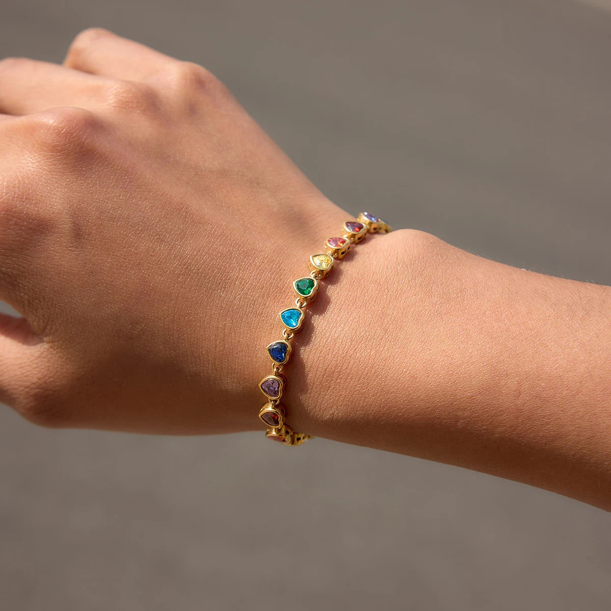 Exquisite Geometric Circular And Heart-Shaped