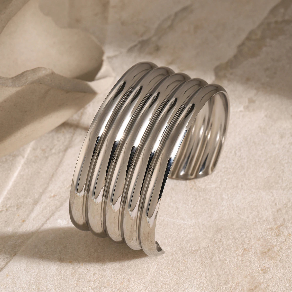 KIKA Luxury Stainless Steel Statement Gold Color Cuff Bracelet Bangle Metal Texture Temperament Fashion Waterproof Jewelry