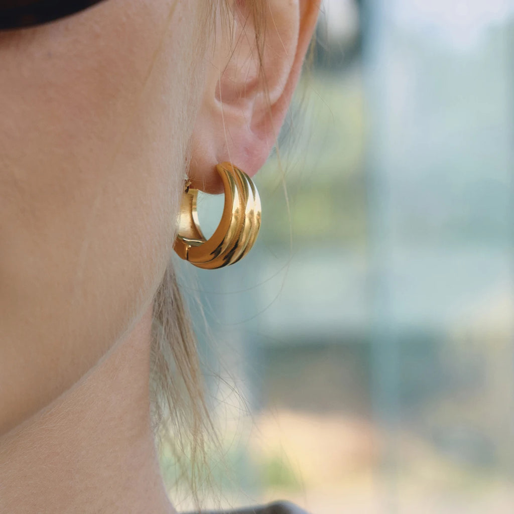 C-Shaped Hoop Earring Lady Waterproof