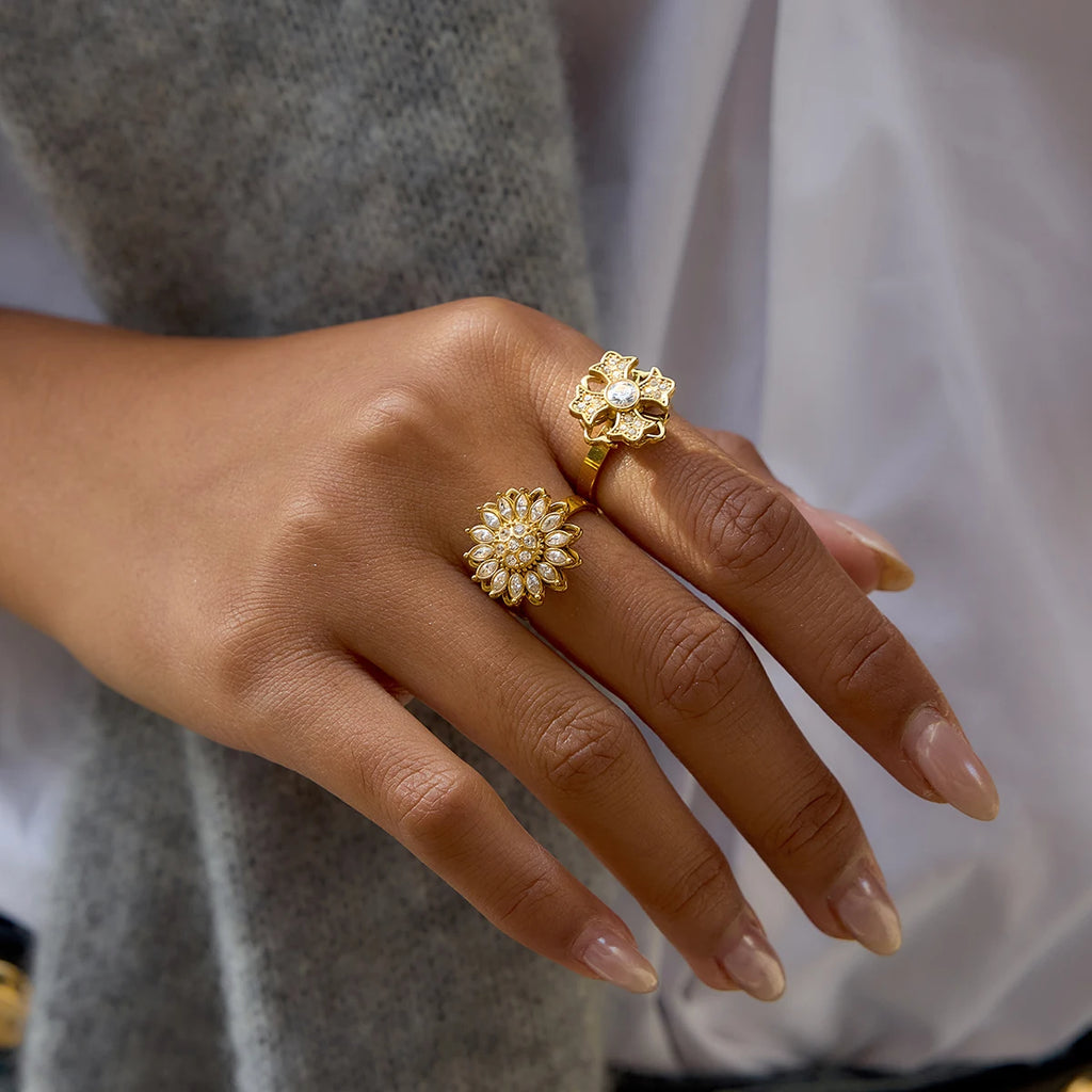 Classic White Rhinestone Zircon Flowers Open Ring