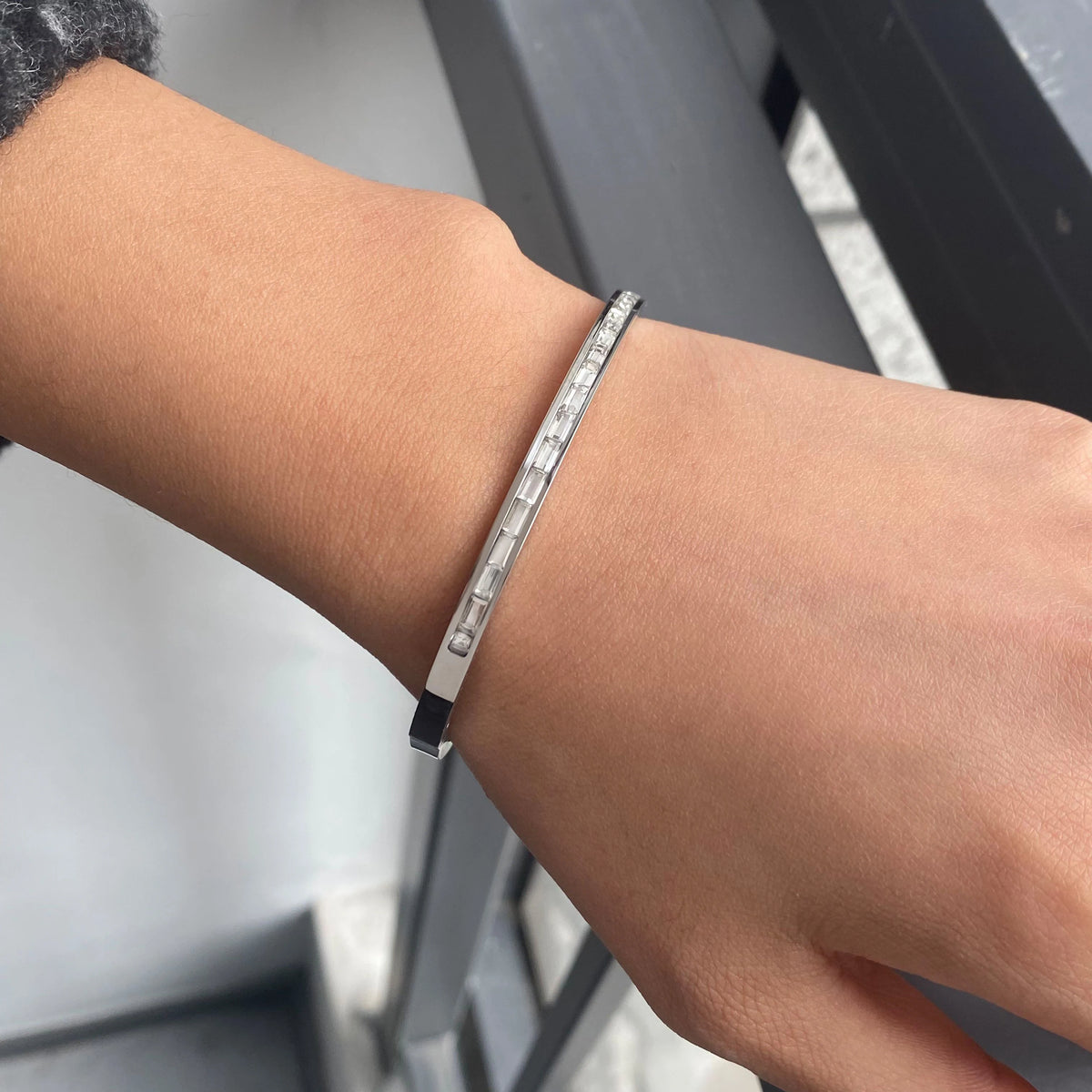 KIKA Minimalist Hammer Pattern Adjustable Bracelet Stainless Steel 316L Serpentine Chain Blade Chain Stackable