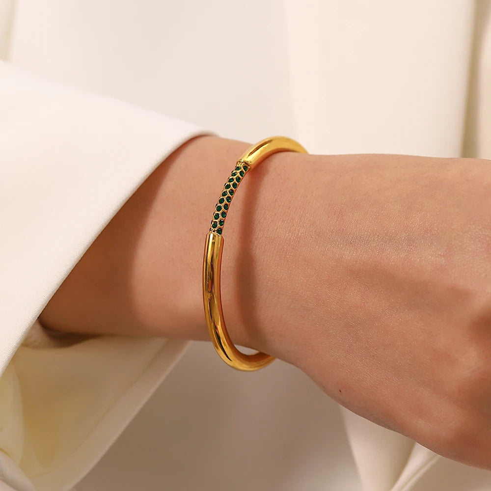 Kika Waterproof Metal Texture 18K Gold Color Stainless Steel Cuff Open Bracelet Bangle