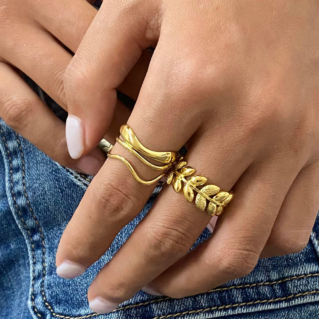 Exquisite And Fashionable Leaf Texture Layered Ring