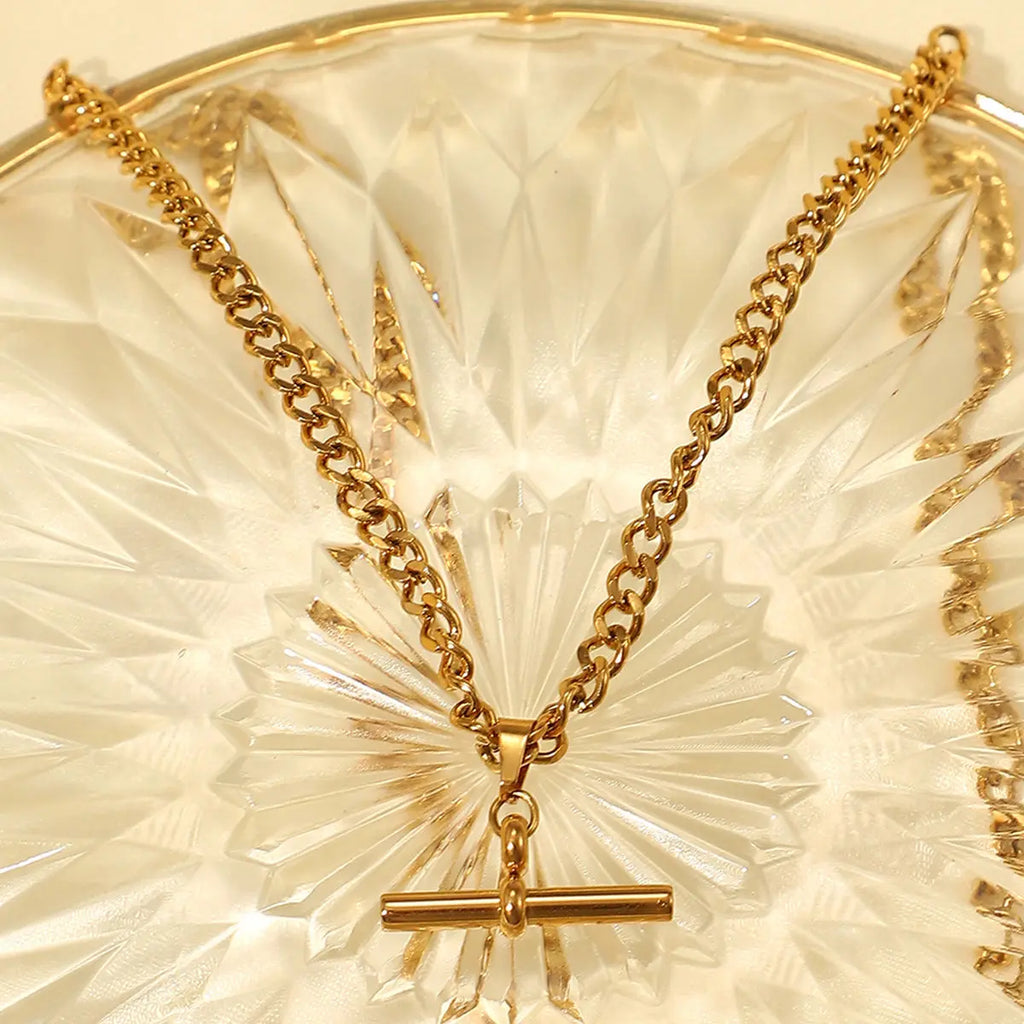 Kika New 18K Gold Color Plating Figaro Cuban Chain T-bar Pendant Necklace