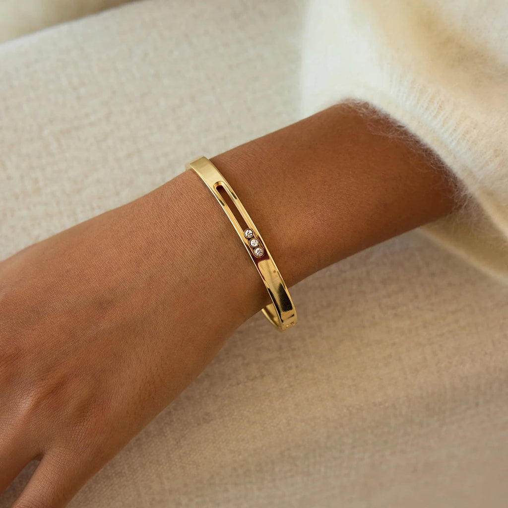 Removable White Rhinestone Bracelet