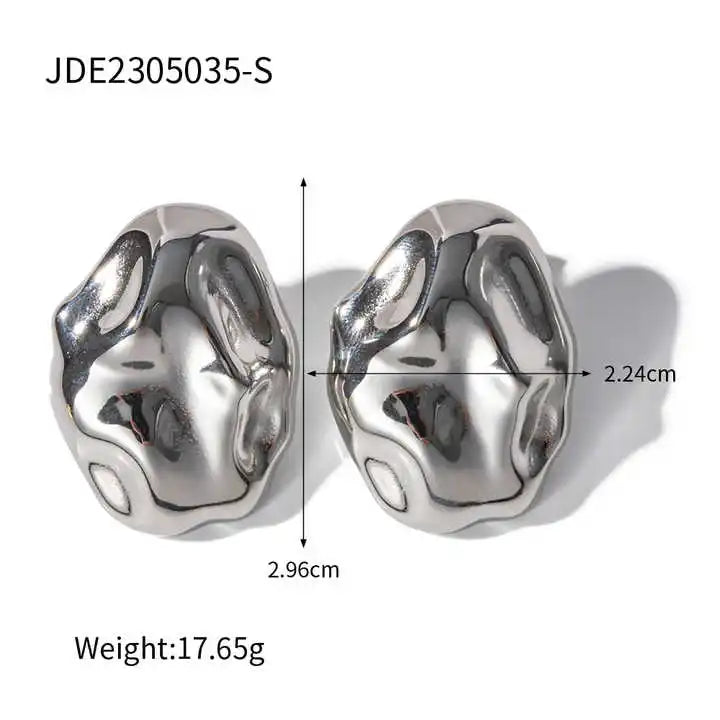 Irregular Square Hammer Heart Earrings