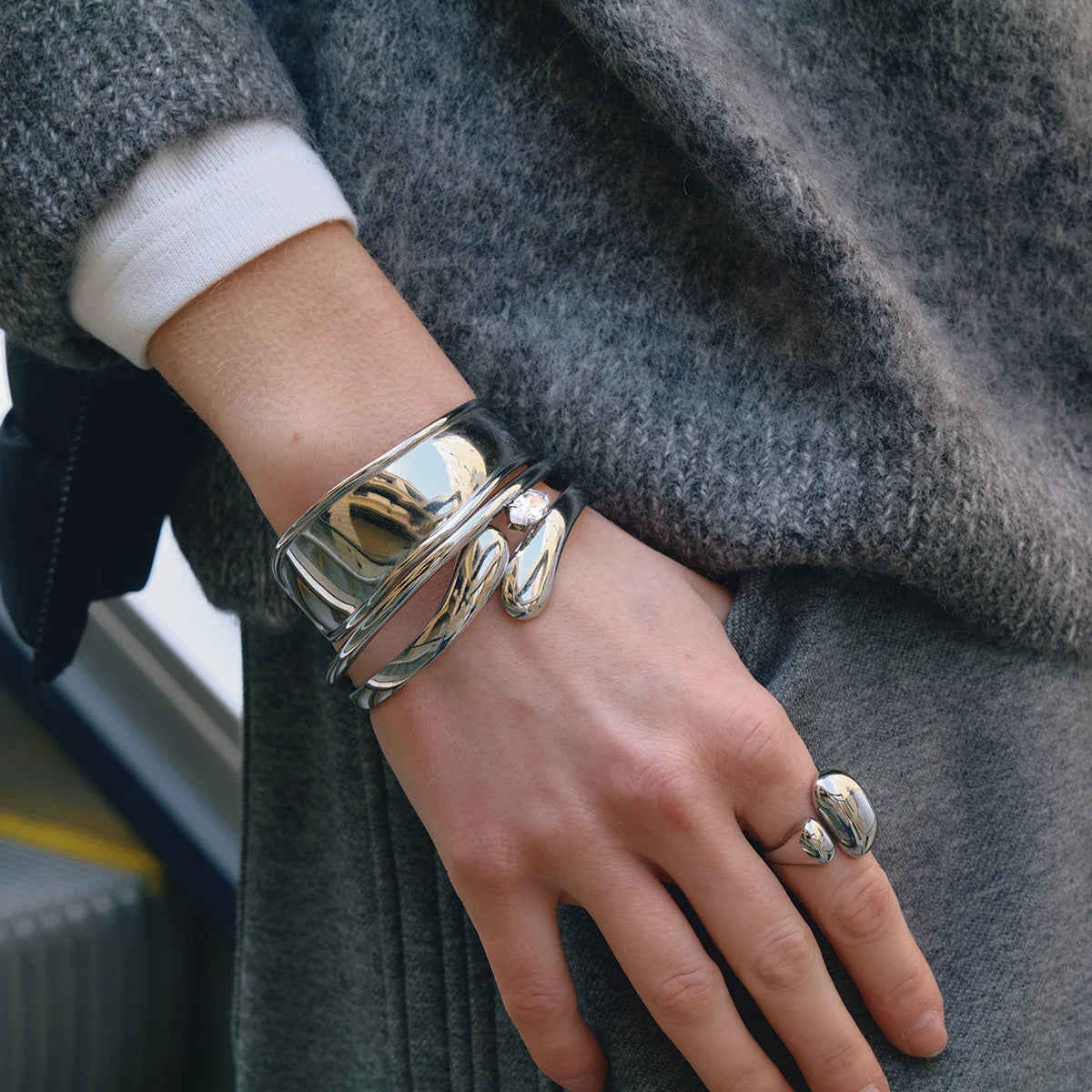 Plated Spring Geometry Titanium Steel Bracelet