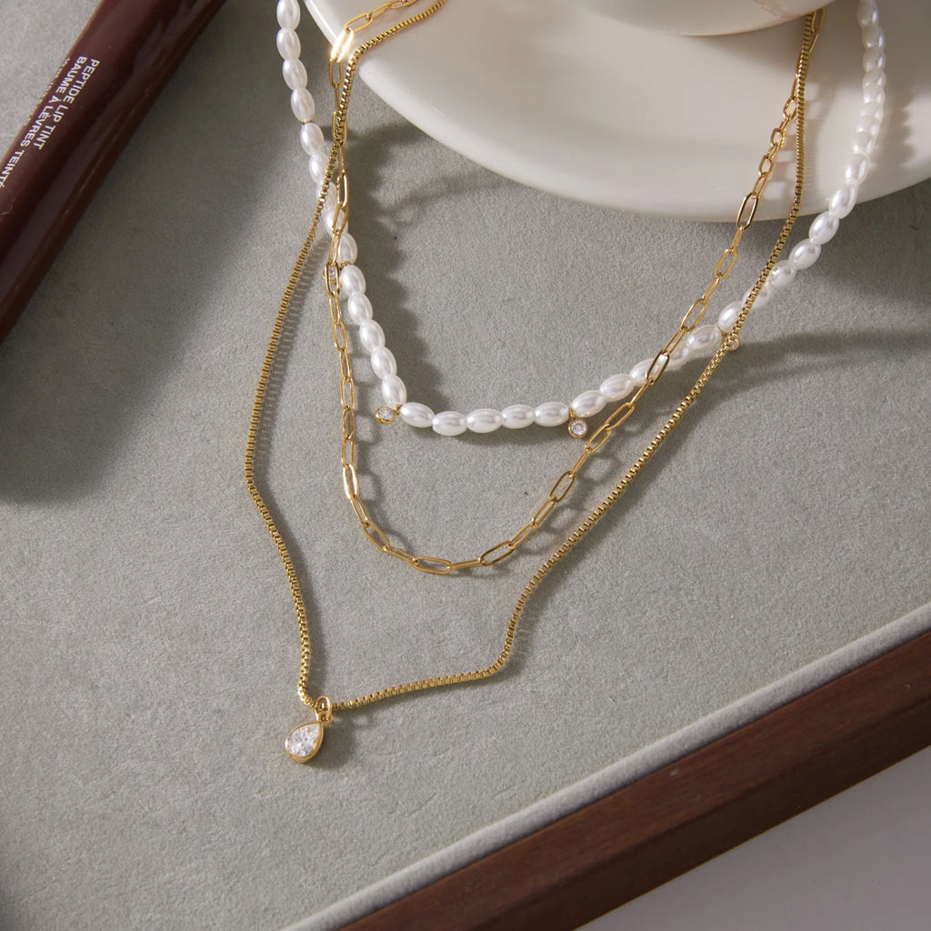 Kika Delicate Zircon Pendant Acrylic Pearl Chain Three-Layer Necklaces