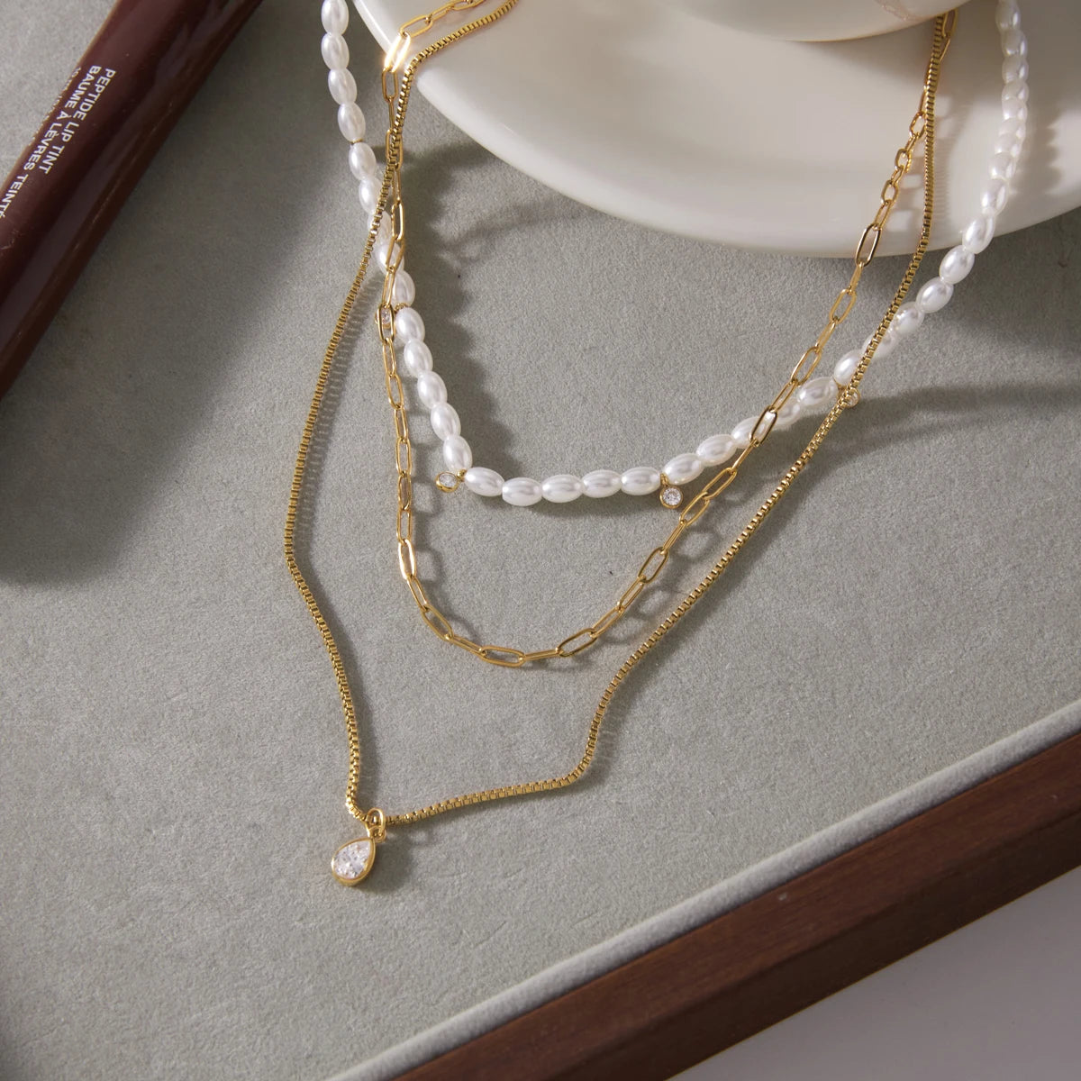 Kika Delicate Zircon Pendant Acrylic Pearl Chain Three-Layer Necklaces