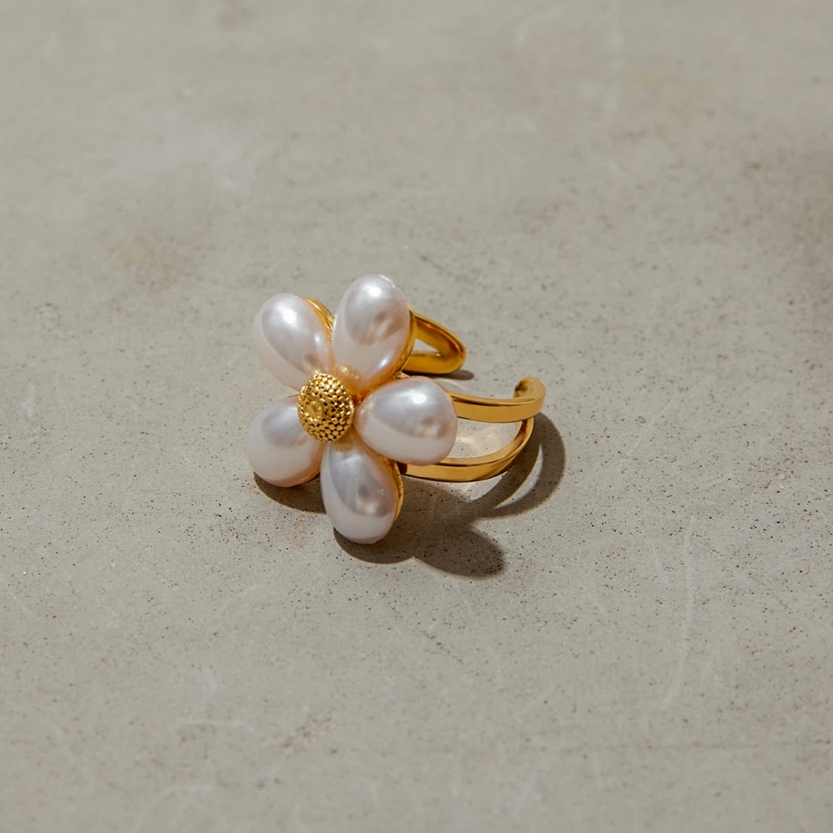 Kika Fashion 18K Gold Color Plated Stainless Steel Five Petal Flower Pearl Ring