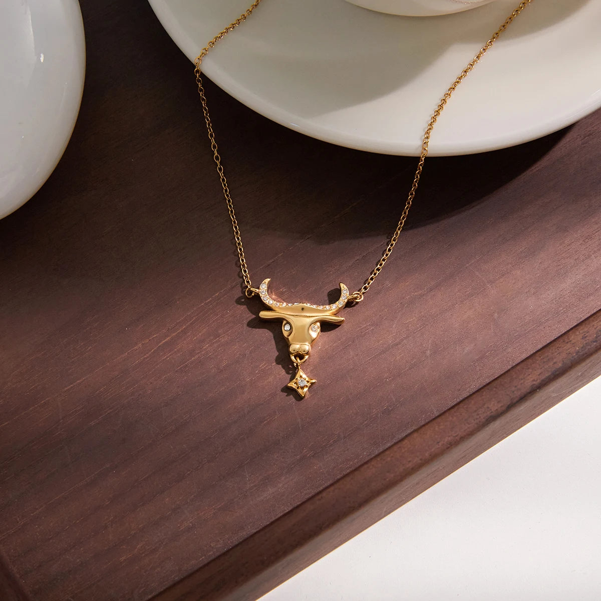 Classic Bull Head  Pendant With White Rhinestones O-Chain Necklace